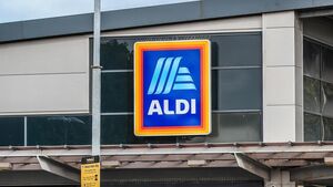 Carlow Aldi car park ‘full of craters’ Carlow Aldi car park ‘full of craters’