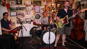 Big Mama’s Door plays to packed Carlow venue Big Mama’s Door plays to packed Carlow venue