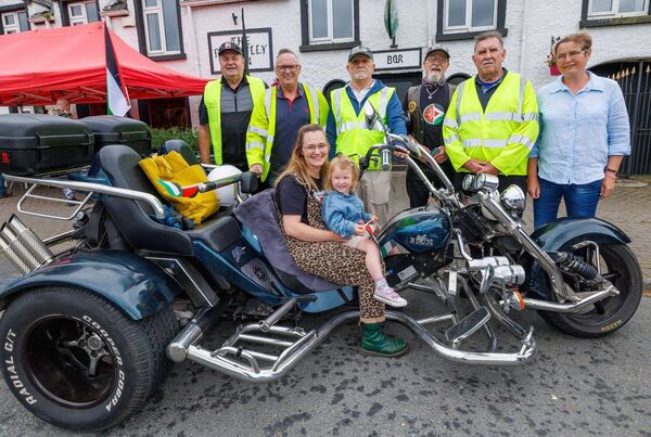 Martin Deering, Ken Gahan, Alan Hanks, Sean Lawler, Dermot Daly and Trish Norris of the organising committee with Ursula Davis and her daughter Enya