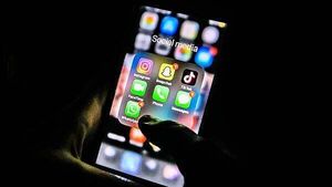 Man (20s) appears in court charged with trying to communicate with child (13) for sexual purposes Man (20s) appears in court charged with trying to communicate with child (13) for sexual purposes