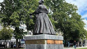 Dismay after statue of Mary Ann McCracken damaged Dismay after statue of Mary Ann McCracken damaged