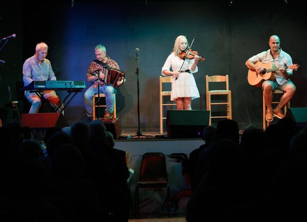 Joanne Daly with support musicians performs a beautiful version of 'Caledonia' Joanne Daly with support musicians performs a beautiful version of 'Caledonia'