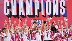 England lift Euros trophy in front of thousands at Buckingham Palace England lift Euros trophy in front of thousands at Buckingham Palace