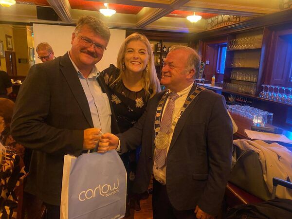 Polsh MEP Maciej Wasik receives a Carlow gift bag from county council cathaoirleach Ken Murnane Polsh MEP Maciej Wasik receives a Carlow gift bag from county council cathaoirleach Ken Murnane