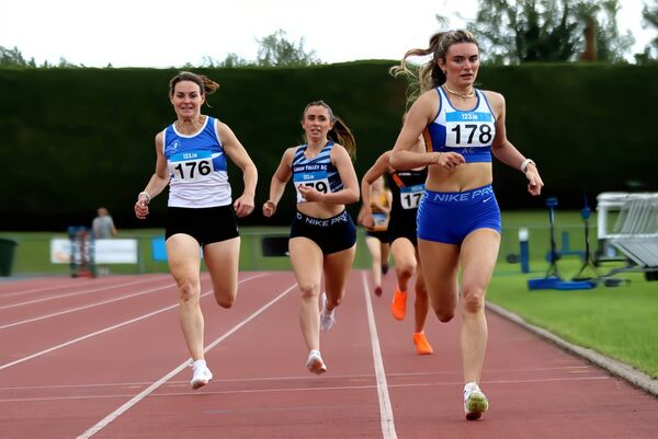 Bronwyn McDonald (#176) - masters over 40 winner, competing in the National League