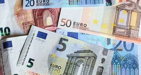 Court steps in to protect finances of farmer who has given thousands in cash to homeless people