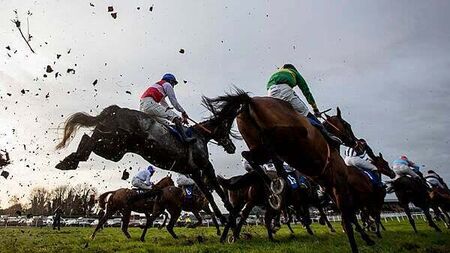 Closure of Thurles Racecourse is a 'blow to backbone of community', TD says