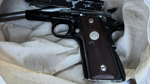 Dublin man (42) caught on motorway with gun, bullets and €153,000 in cash Dublin man (42) caught on motorway with gun, bullets and €153,000 in cash
