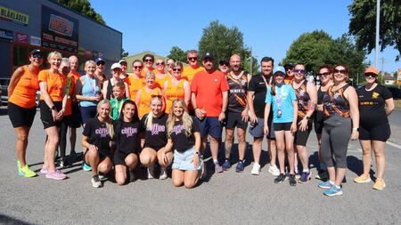 Dolmen AC raises over €4,000 for Women’s Aid