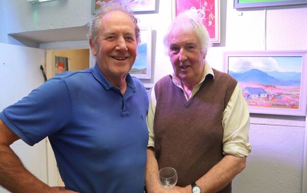 Robert White with artist Andrew Kavangh Robert White with artist Andrew Kavangh