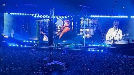 Oasis review: The band were great, the service was not