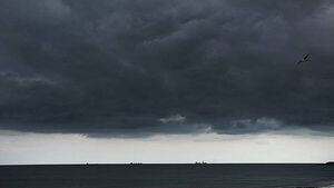 Thunderstorm warning issued for three counties Thunderstorm warning issued for three counties