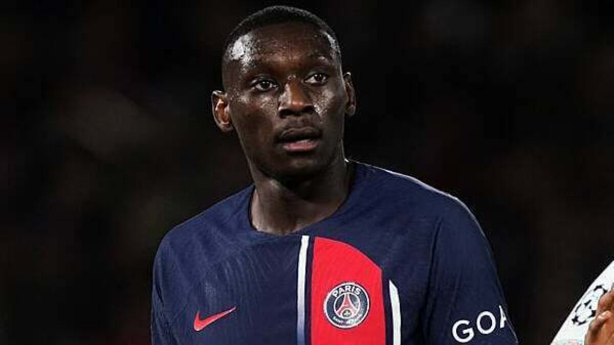Tottenham set to sign Paris St Germain forward Randal Kolo Muani on loan
