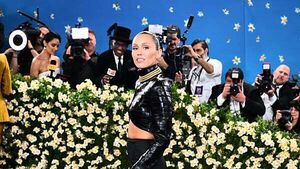 Miley Cyrus says mother advised her to be with ‘wrong guy’ because they were hot