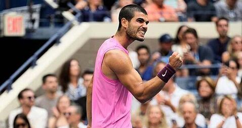Carlos Alcaraz proves too strong for Novak Djokovic to book US Open final place