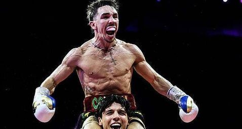 Michael Conlan defeats Jack Bateson with a fourth round KO in the 3Arena