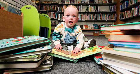 Parents of premature baby praise Dublin City Libraries’ reading initiative
