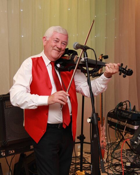 Lar Kenny performs a little piece Lar Kenny performs a little piece