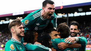 Erling Haaland and Phil Foden help Man City toast Ricky Hatton with derby win