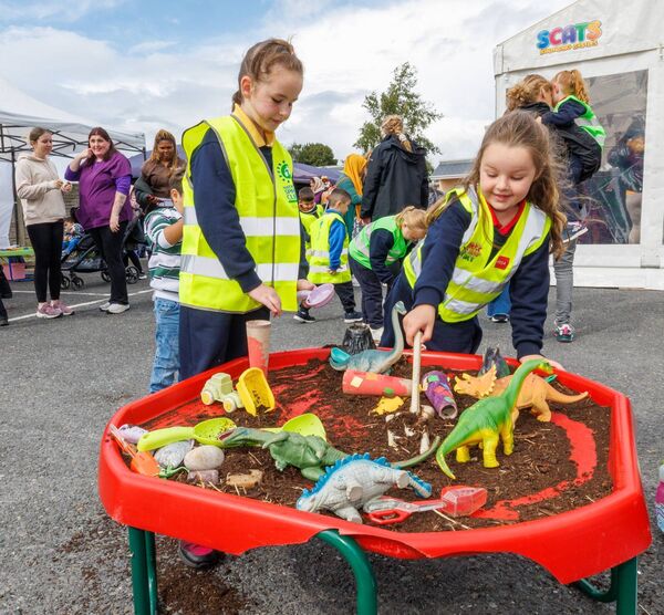 Caoimhe and Aoibhinn playing