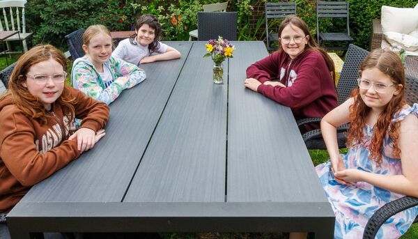 Lily Farrell, Shaya Callinan, Chais Callinan, Riya Callinan and Jools Calllinan-Walsh Lily Farrell, Shaya Callinan, Chais Callinan, Riya Callinan and Jools Calllinan-Walsh
