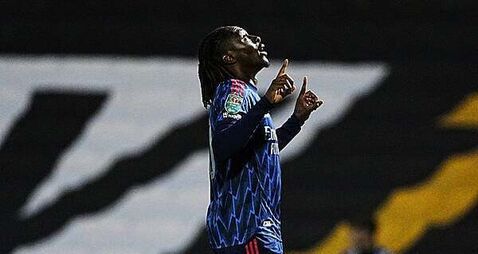 Eberechi Eze off the mark for Arsenal in cup win at Port Vale