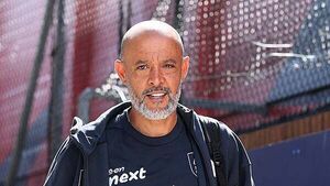 West Ham appoint Espirito Santo as manager after sacking Potter West Ham appoint Espirito Santo as manager after sacking Potter