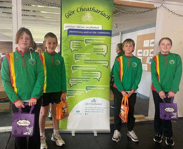 The Gaelscoil Cheatharlach team that came in second place in Spraoicheist an Fhómhair - the autumn table quiz 'as Gaeilge'