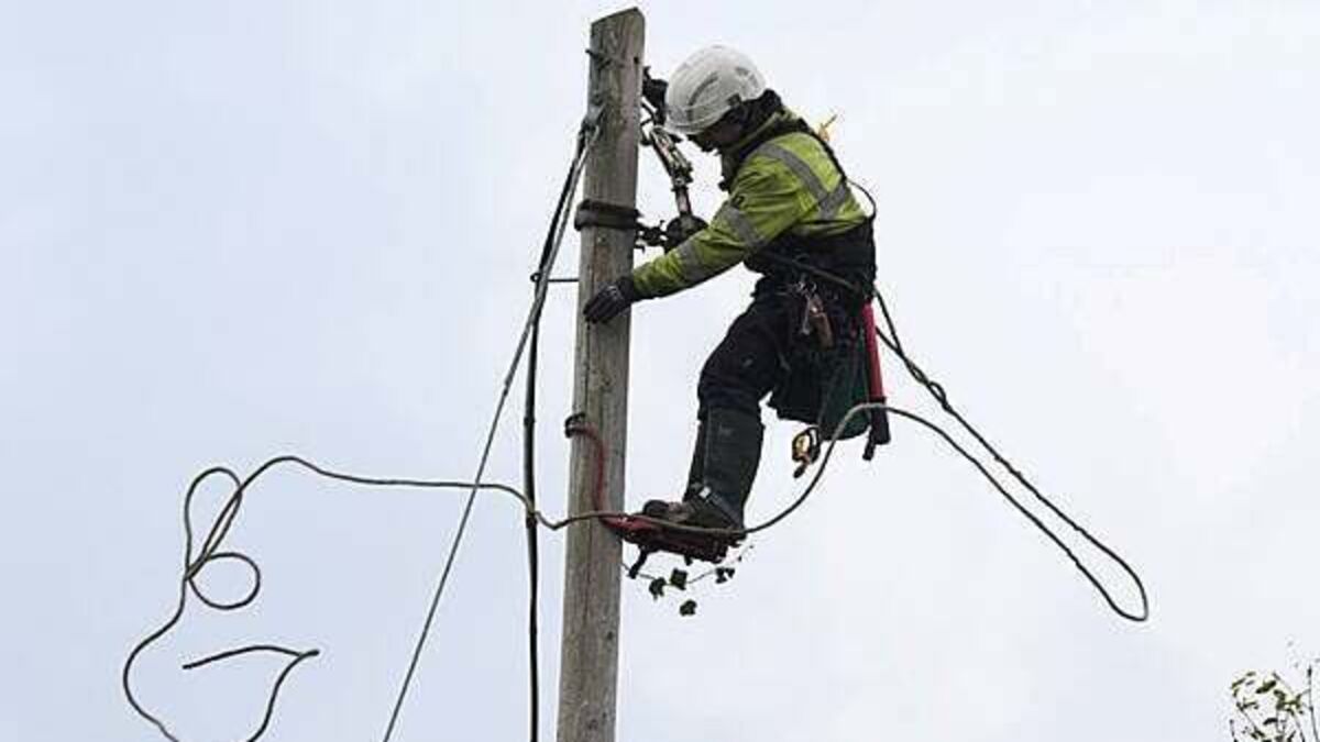 Storm Amy: Over 20,000 properties without power across island of Ireland
