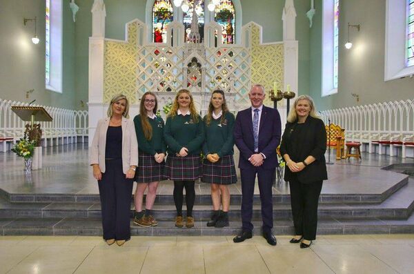 Head girls Karen Doyle, Brooke Rea and Liadh Nolan with principal Niamh Broderick and deputy principals, Ian Curran and Emma Dwyer