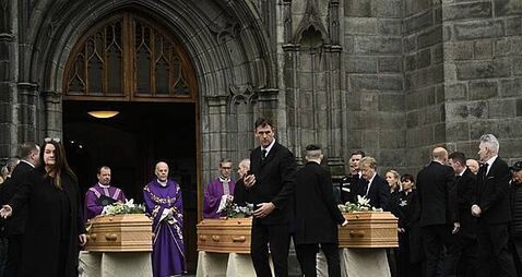 ‘Extraordinary’ outpouring of love for family members killed in Co Louth