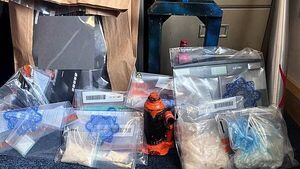 Two men (20s) arrested in Dundalk over seizure of crack cocaine worth €65k Two men (20s) arrested in Dundalk over seizure of crack cocaine worth €65k