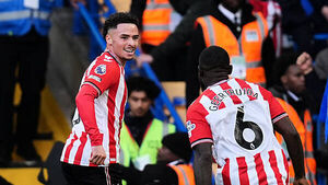 Chemsdine Talbi late strike edges Sunderland to victory at Chelsea Chemsdine Talbi late strike edges Sunderland to victory at Chelsea