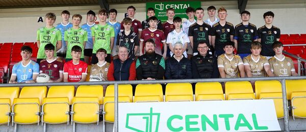 David O'Brien (Coisde), Robert Sansom (Carlow Games Manager), Brian McGuire (CENTAL) and Michael O'Brien (Chairman of Coisde Ceatharlach) and some of the players who will compete in the Regional Championships. Photo: Pat Ahern David O'Brien (Coisde), Robert Sansom (Carlow Games Manager), Brian McGuire (CENTAL) and Michael O'Brien (Chairman of Coisde Ceatharlach) and some of the players who will compete in the Regional Championships. Photo: Pat Ahern