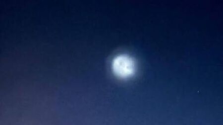 Carlow skies lit up by UFO!