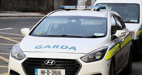 Woman (30s) injured and gardaí forced to withdraw after missiles thrown in Dublin
