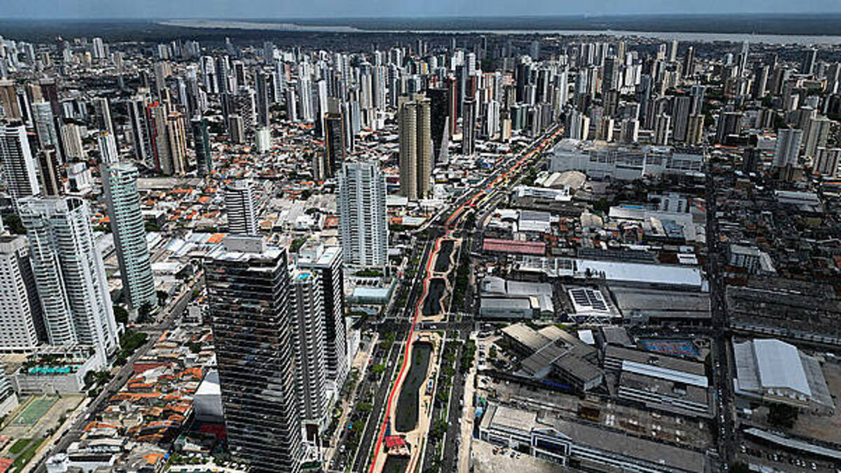 Brazilian cab driver rents apartment to Ireland's Ambassador to Brazil during COP30