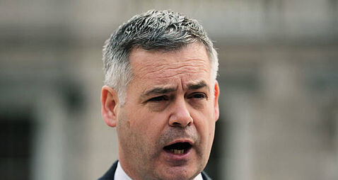 Simon Harris and Pearse Doherty row over fuel poverty amid cold snap