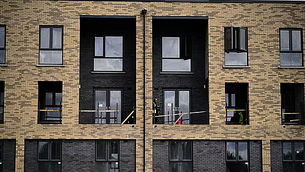 Tánaiste accuses Sinn Féin of hypocrisy over construction firm donations