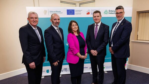  L-R, Kevin Sherry, Executive Director, Enterprise Ireland; Kieran Comerford, Head of Economic Development and Enterprise - Local Enterprise Office, Carlow, Linda Culleton, Economic Development Officer with Carlow County Council and a Director of Catalyst HQ; Peter Burke TD, Minister for Enterprise, Tourism and Employment; and Coilí­n O'Reilly, Chief Executive of Carlow County Council. Photo: Damien Eagers 