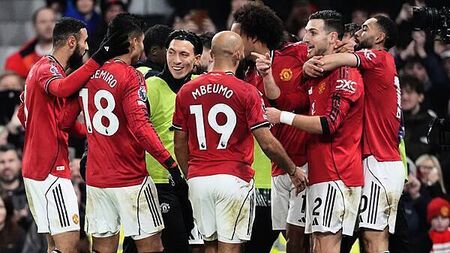 Diogo Dalot: Manchester United squad must become ‘more obsessed’ with success