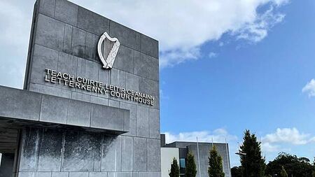 Man charged with brutal assault avoids jail after donating €5,000 to head injury charity