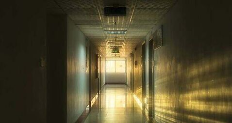 Seclusion and restraint of patients in mental health centres falls to all-time low, watchdog says