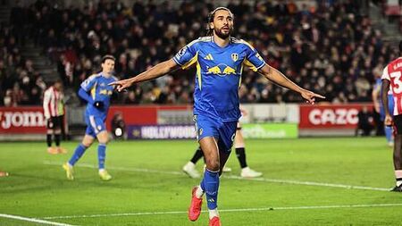 Dominic Calvert-Lewin on target again as Leeds rescue late point at Brentford
