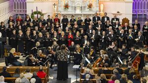 Hundreds attend choral society Christmas concert in cathedral