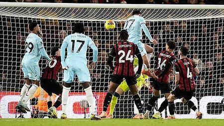 Armando Broja scores late equaliser at Bournemouth to end Burnley’s losing run