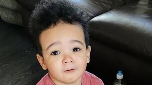 Busker reunited with lost guitar in hours thanks to ‘power of social media’ Busker reunited with lost guitar in hours thanks to ‘power of social media’