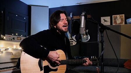 Game of Thrones location scout draws songwriting inspiration from dramatic Irish landscapes