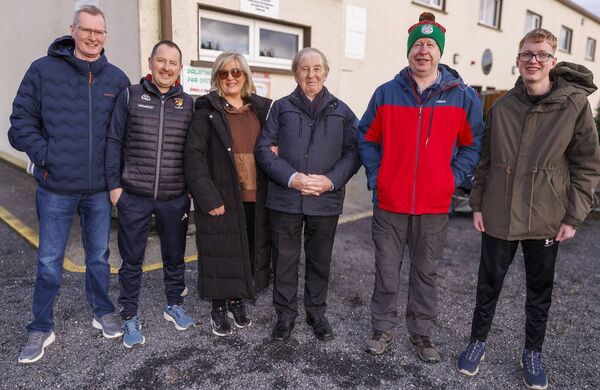 Ed O’Boyle, Brian and Niamh Broderick, Tony Broderick, Paddy Buggy and Ross O’Boyle Ed O’Boyle, Brian and Niamh Broderick, Tony Broderick, Paddy Buggy and Ross O’Boyle