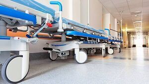 Hospital overcrowding: 670 people waiting for beds
